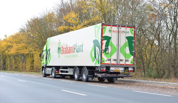 Geconditioneerde oplegger op pacton trailer voor bloementransport (Brabant Plant)