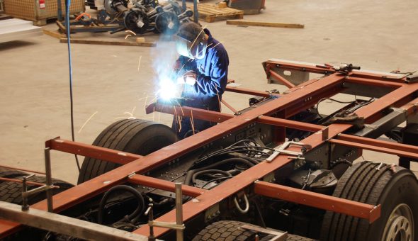 Speciaalbouw carrosserie laswerk aan constructie