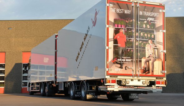 Bloemen en planten carrosserie voor van der Haas Transport - MAN combinatie met doorlaadsysteem