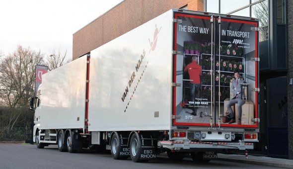 Bloemen en planten carrosserie voor van der Haas Transport - MAN combinatie met doorlaadsysteem