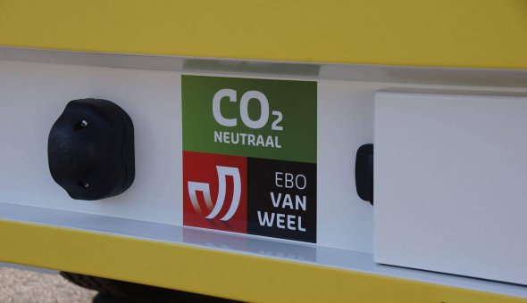 CO2 neutrale tekstkar op zonne-energie en aangestuurd via Traffic Fleet