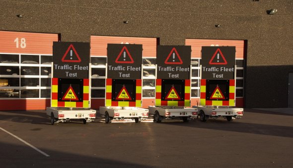 Tekstkar op zonne-energie voor Noorse Dealer met energiezuinig LED-display