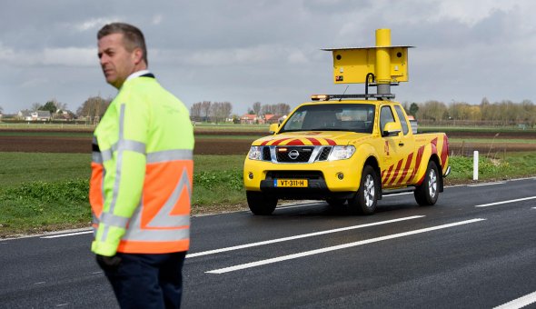 Weginspectievoeruit voorzien van een LED informatiepaneel, ook wel Autodrip genoemd