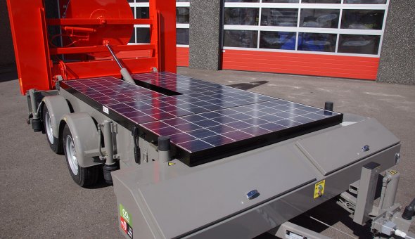 Loxam breidt portfolio uit met Solar Actiewagens en LED splitspijlenpaneel