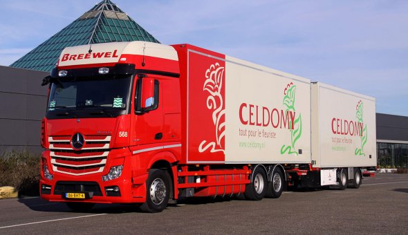 Overbouw carrosserie voor Breewel Transport op Mercedes Actros