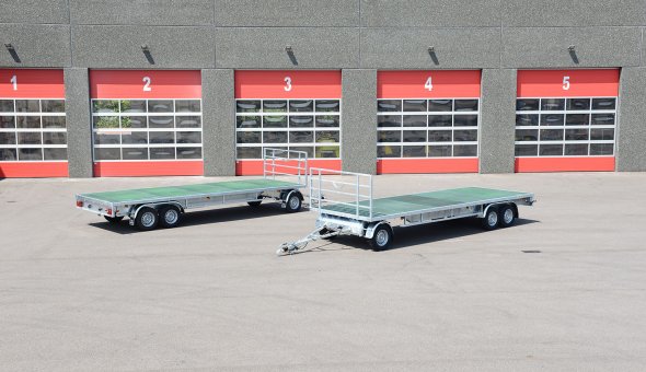 Twee schamel aanhangwagens geleverd voor vervoer van marktkramen - Roodbol evenementen
