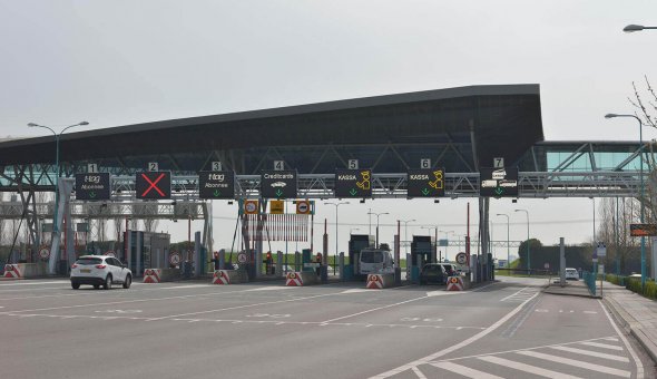 Permanente bermdrip type 3C op N62 bij de Westerscheldetunnel aangestuurd met Traffic Fleet