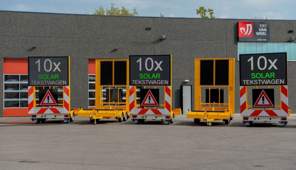 Heijmans Materieelbeheer investeert in tien solar tekstwagens