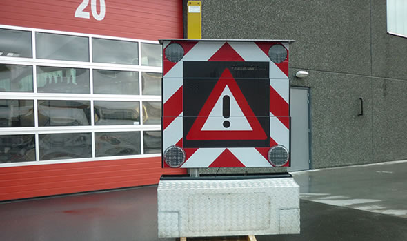 Gebruikte actieraam (actieframe) met reflectie kader en alternerende lampen
