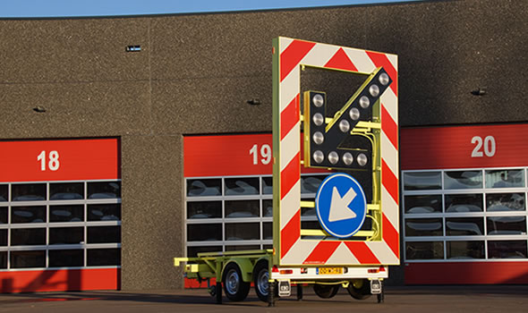 Gebruikte pijlwagen actiewagen solar ombouw occasion