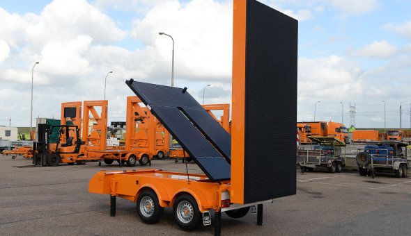 RAIN-wagens solar voor Vermeulen Groep ingezet tijdens maawerkzaamheden en calamiteiten