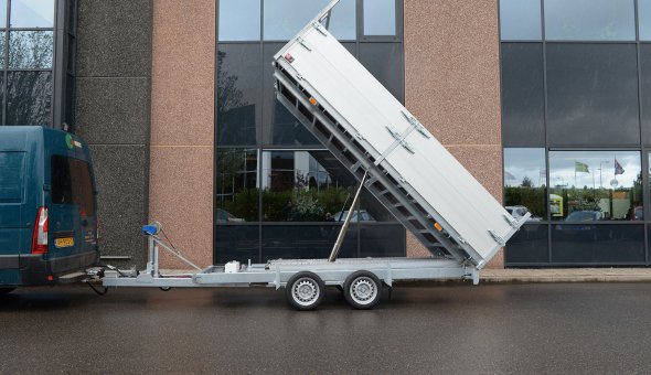 Tandemasser kipper aanhangwagen voor Tuin Perfect naar wens van klant