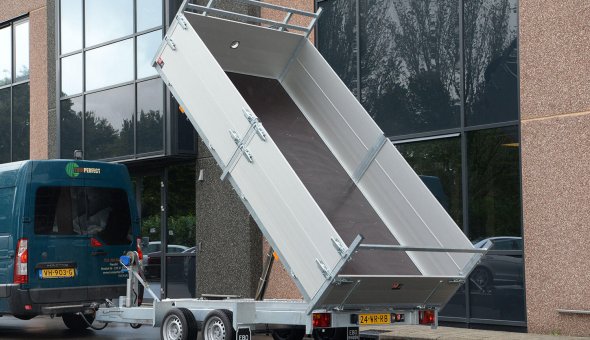 Tandemasser kipper aanhangwagen voor Tuin Perfect naar wens van klant