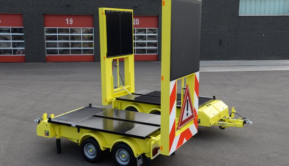 2x Tekstwagen Solar geleverd aan Versluys Verkeerstechniek