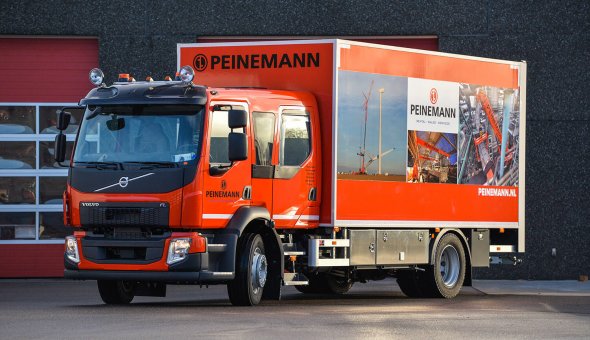 Maatwerk gesloten carrosserie voor industriele toepassingen Peinemann Mobilift Group
