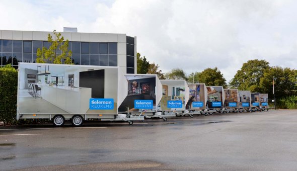 9x Gesloten aanhangwagens voor Tieleman Keukens