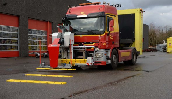 Mattenlegger voor botsabsorber TMA met 9 Andreasstrippen