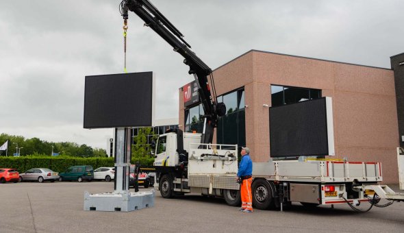 Mobiele Bermdrips voor weergave Actuele Reistijd informatie SAA5 - Amsterlveen VEENIX