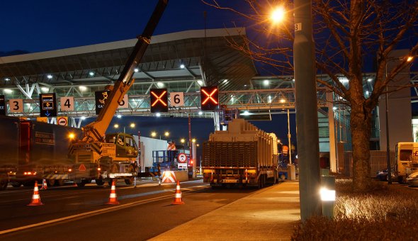 Fourteen VMS on the toll collection area of the Westerscheldetunnel