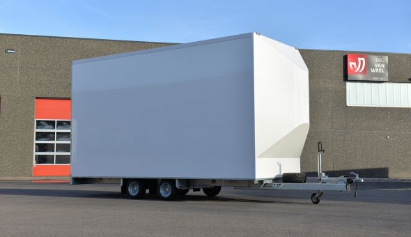 Box van trailer built for transport of flowers with Load-lok rails