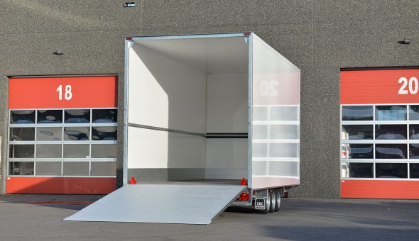 Box van trailer built for transport of flowers with Load-lok rails (5)