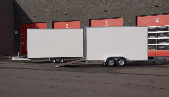 Box van trailer built for transport of flowers with Load-lok rails (7)