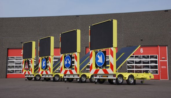City counsel Amsterdam invest in four full-colour VMS-trailer wit 112x80 pixels