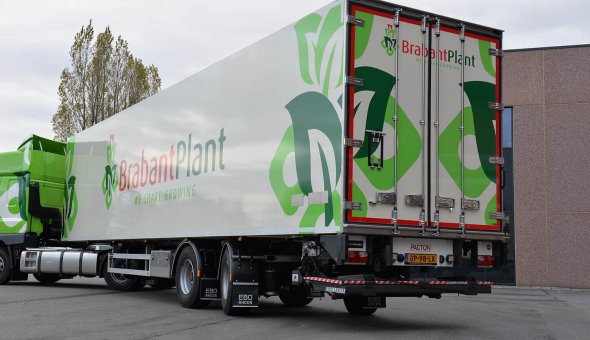 Conditioned semi-trailer equiped with heating system for flower transport (Brabant Plant)