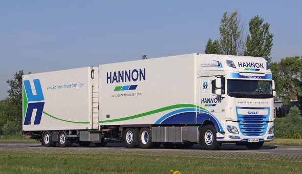 Conditioned truck body with heating for transportation of flowers