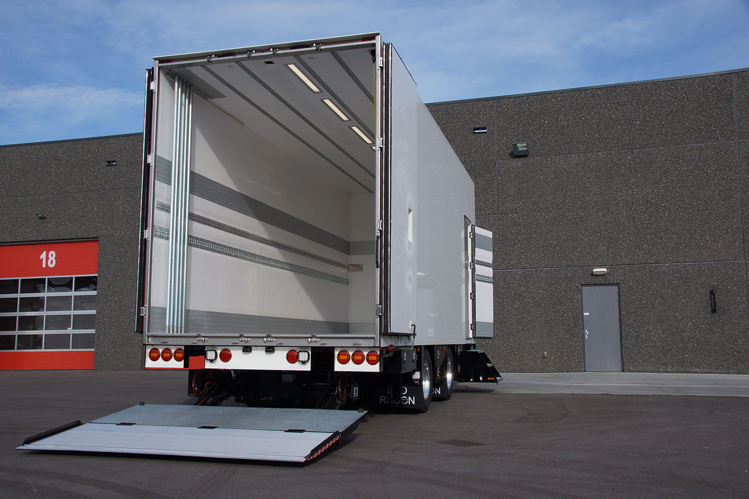 Refrigerated truck bodies | EBO van Weel