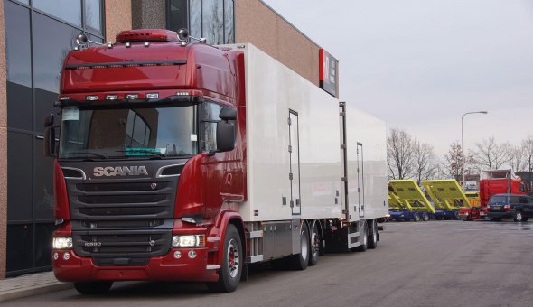 Custom made refrigerated truck bodies with polyester isolated box