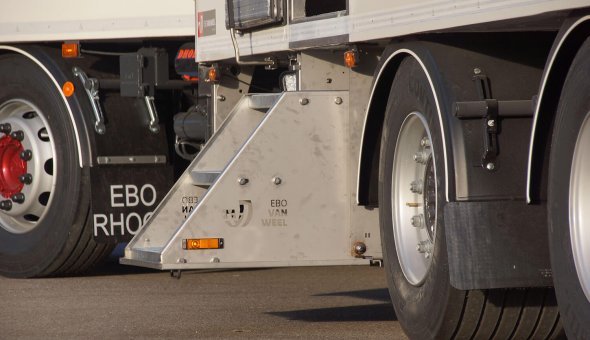 Custom made refrigerated truck bodies with polyester isolated box