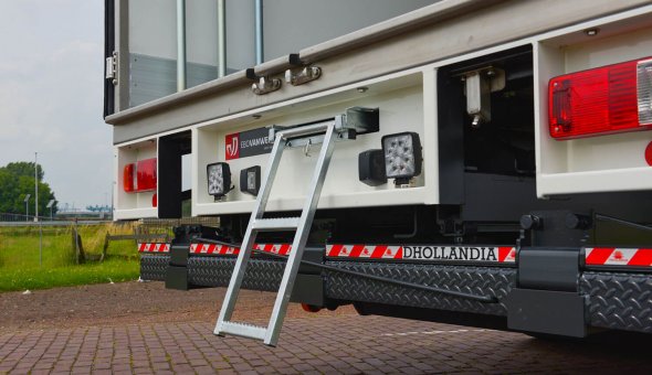 Flower transport on Volvo truck body with a refrigeted box body