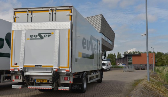 Isotherm truck body with multi temp conditioning on Mercedes Antos for Euser Transport