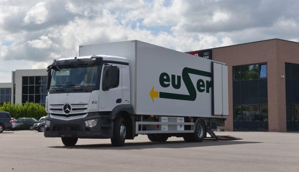 Isotherm truck body with multi temp conditioning on Mercedes Antos for Euser Transport