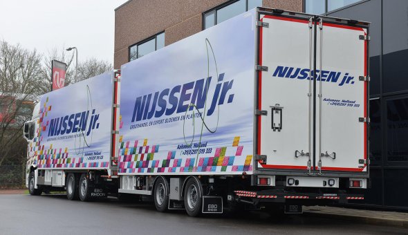 Isotherm truck combination on Mercedes Actros with Thermoking cooling and Draco Sneek trailer