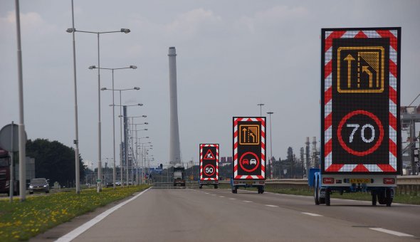 Large VMS-sign used for road works during the night