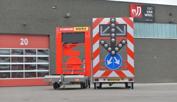 Loxam expands its product portfolio with solar arrow warning trailers with LED lighting and display