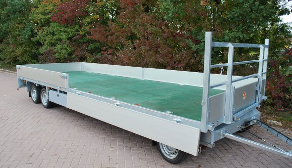 Open bogie trailer equiped with aluminium drop sides