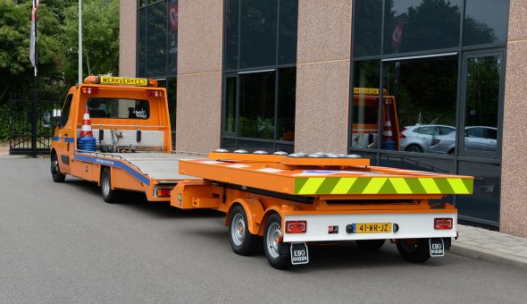 Vermeulen Groep invests in VW 1700 S VMS-trailers and arrow warning trailers with Traffic Fleet