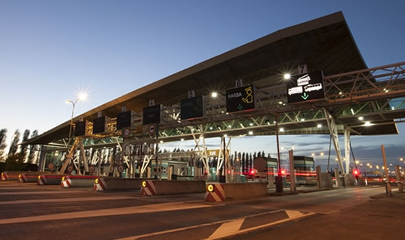 Permanent VMS at the Westerscheldetunnel connected with traffic management centre