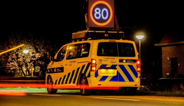 Rijkswaterstaat road inspector vehicle and Province road inspectors with new vehicles and the roof mounted VMS (7)