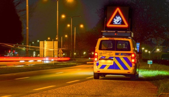 Rijkswaterstaat road inspector vehicle and Province road inspectors with new vehicles and the roof mounted VMS (7)